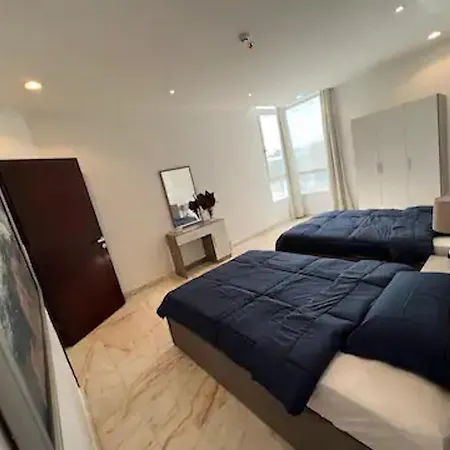 Luxurious Apartment Partial Sea View Jeddah Exterior photo