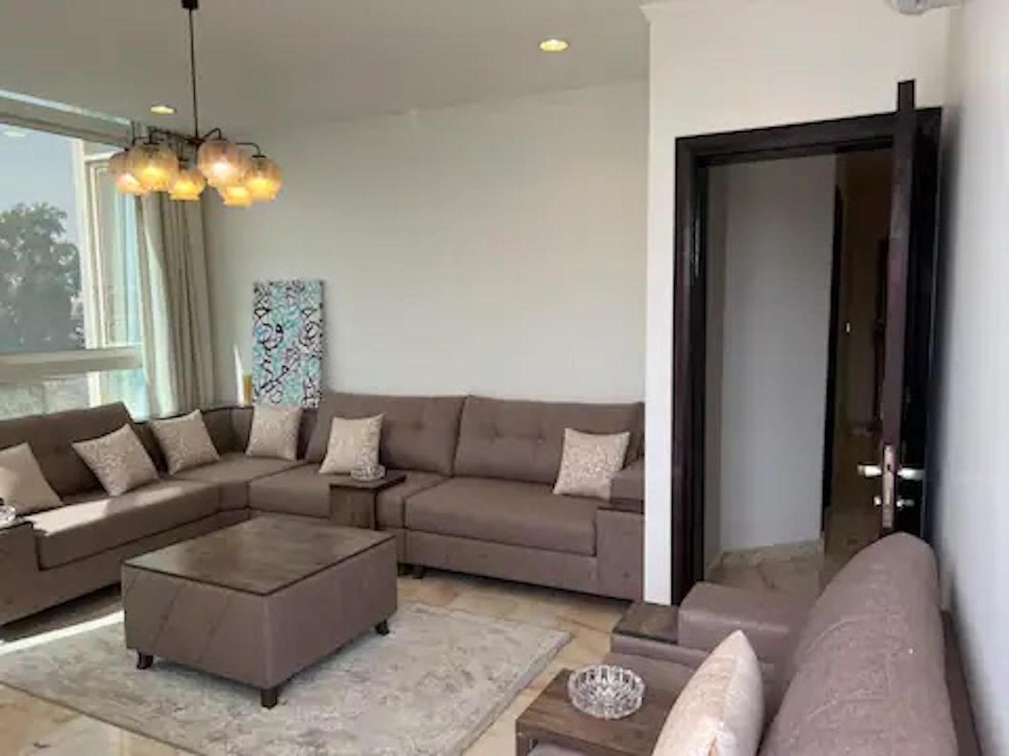 Luxurious Modern Sea View Appartement