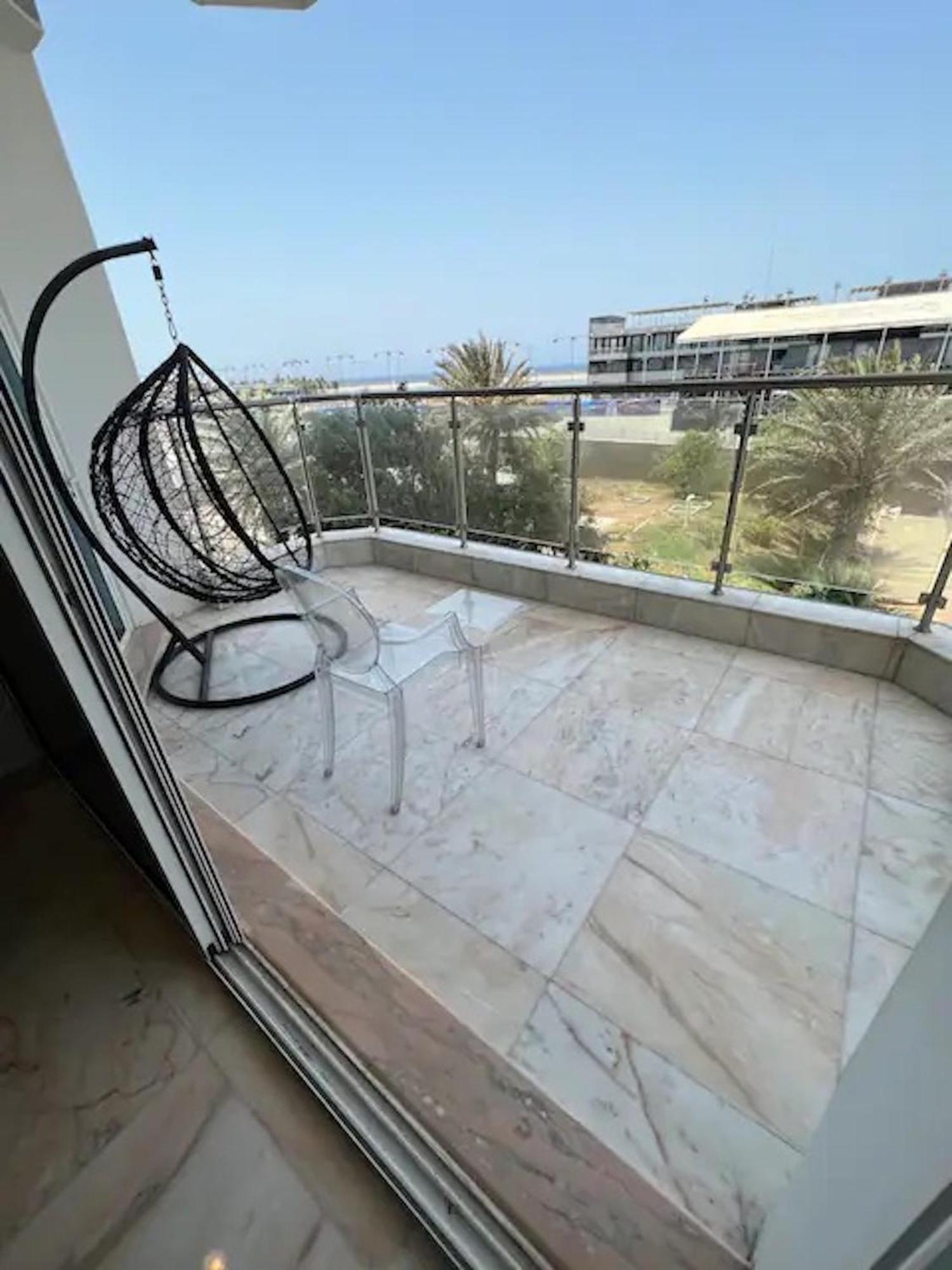 Luxurious Partial Sea View Pangsapuri
